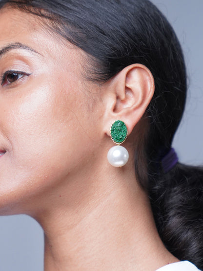 Emerald and Pearl Earstuds