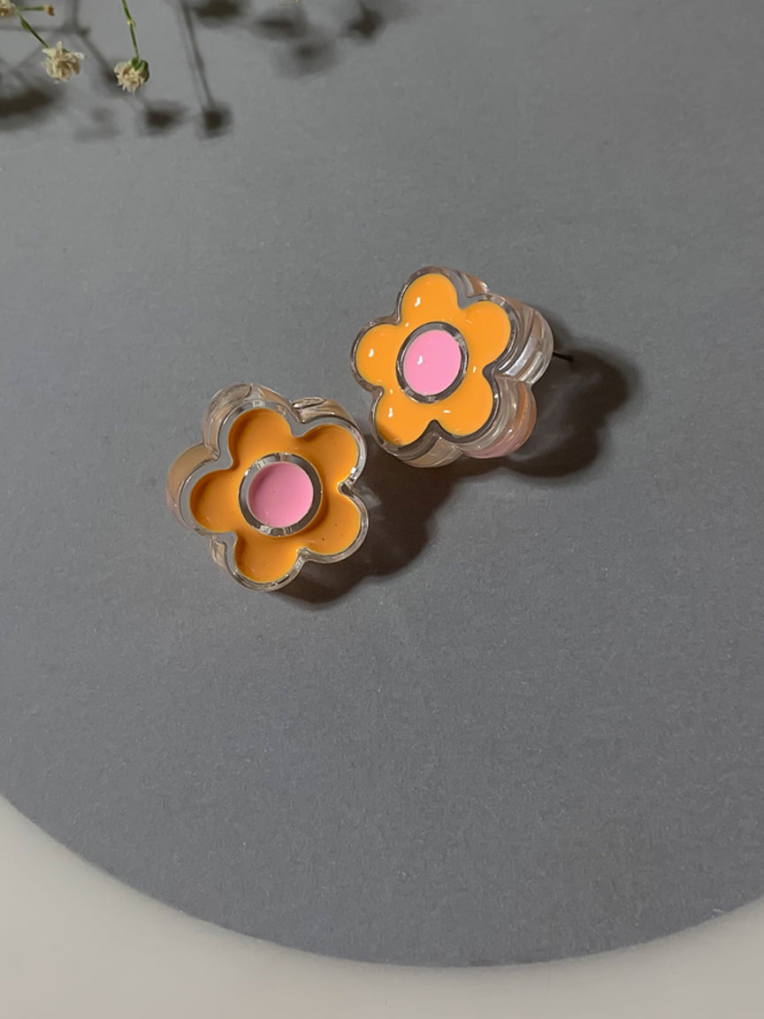 Orange Flower Earstuds