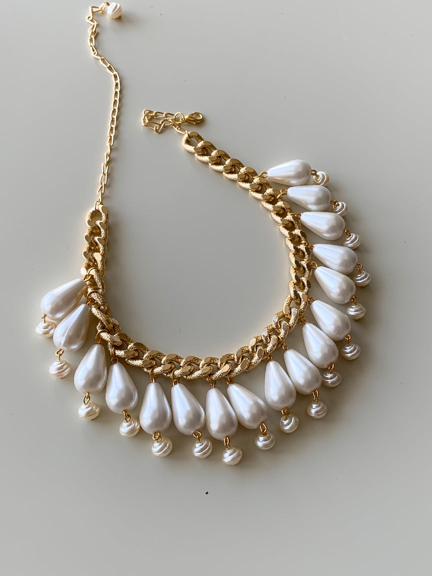 Pearl choker | Gold necklace | pearl necklace | statement necklace 