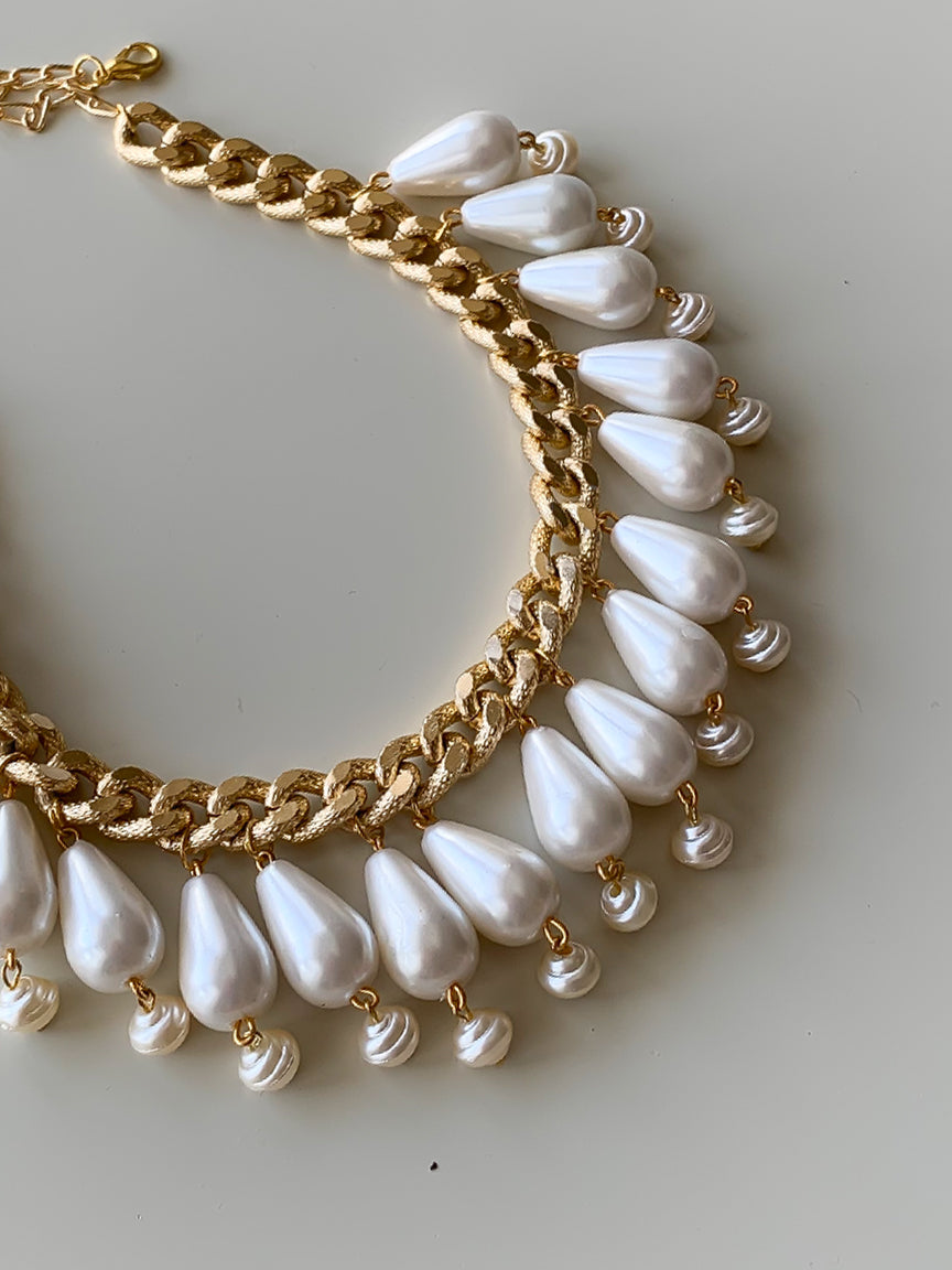 Pearl choker | Gold necklace | pearl necklace | statement necklace 