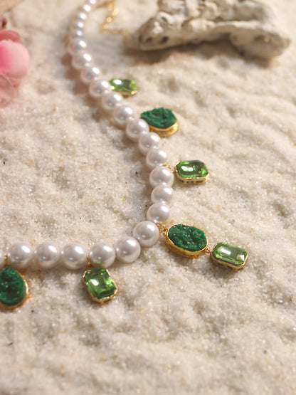 Pearl Necklace | Emerald Crystals Necklace | Summer Pearl Necklace | Pearls Jewellery | Handmade Necklace | Holiday Beach Jewellery 