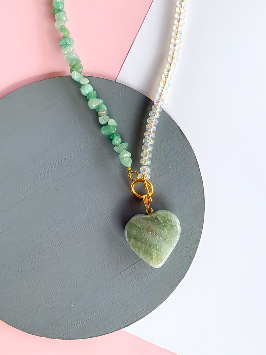 Heart pendant necklace