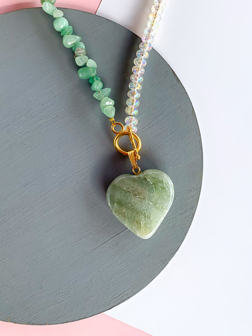 Heart pendant necklace