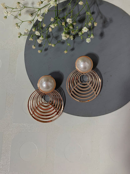 Pearl and Rose Gold Earrings