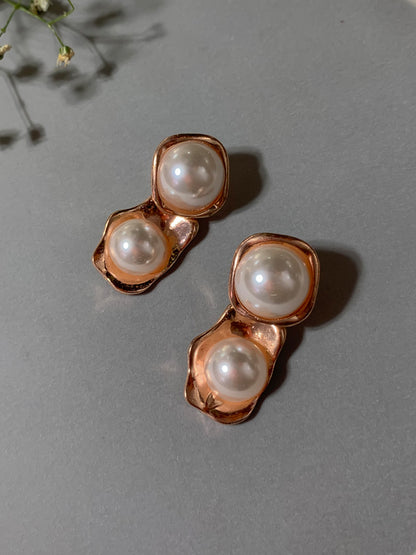 Rose Gold Pearl Earrings