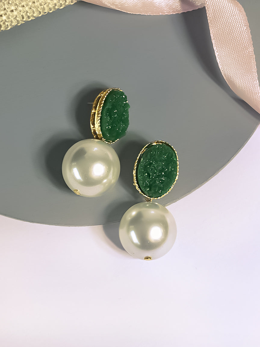 Emerald and Pearl Earstuds