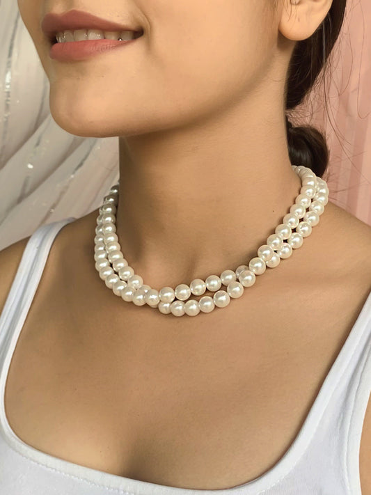 Julie Pearl Necklace