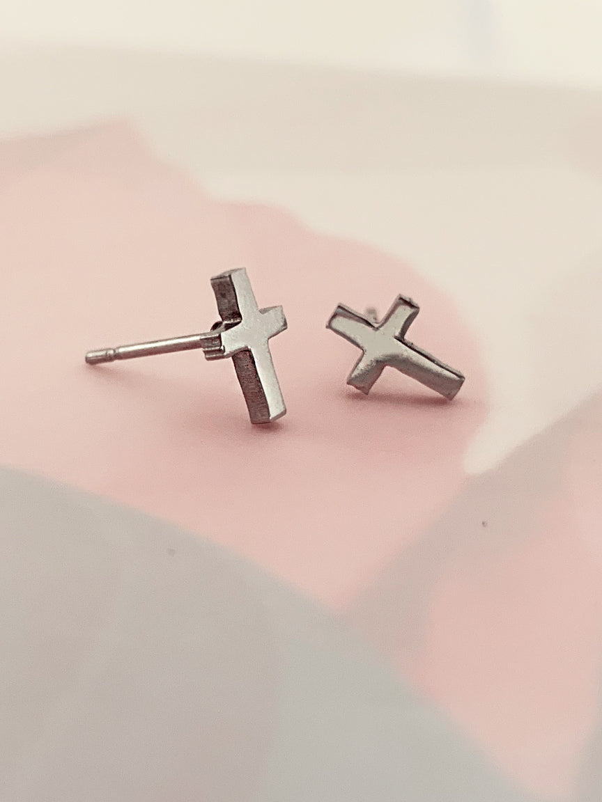 Cross Earstuds