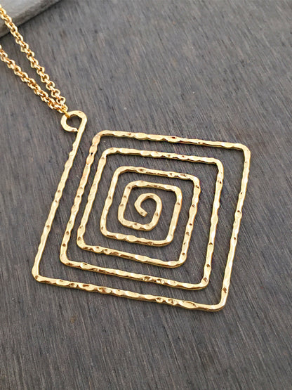 Gold Maze Pendant Necklace