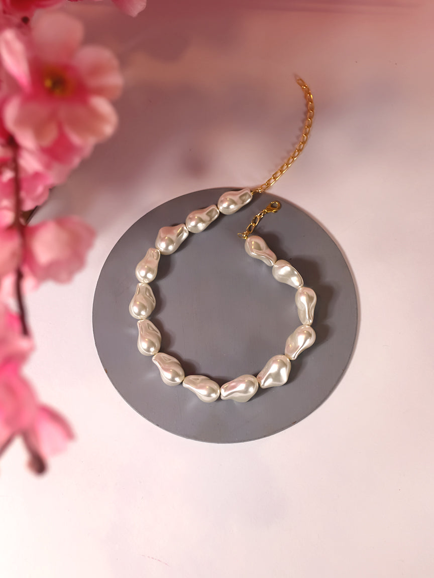 Chunky Pearl Necklace